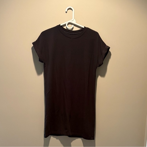 Women’s Lou & Grey Black Modern Tee Dress Petite Small SP NWOT - Picture 3 of 4